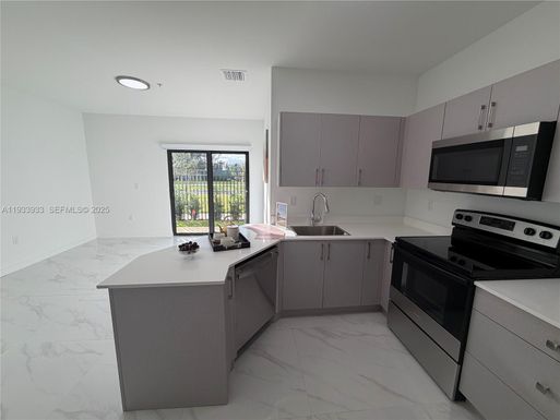 2312 E 4th ave # 103, Hialeah FL 33013