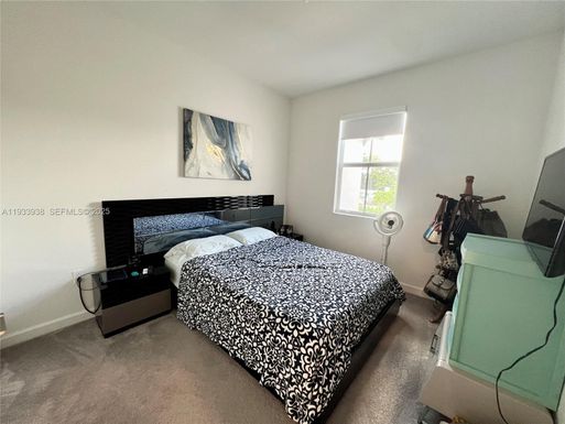 12713 NW 24th Ave, Miami FL 33167