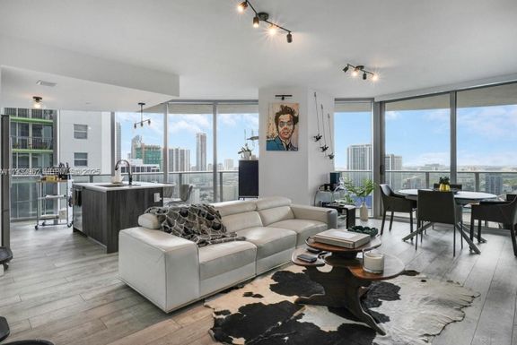 488 NE 18th St # 2800, Miami FL 33132