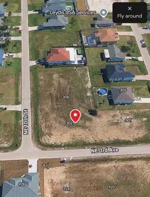 302 NE 10 ST, Cape Coral FL 33909