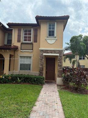3390 NE 13th Cir Dr # 19, Homestead FL 33033