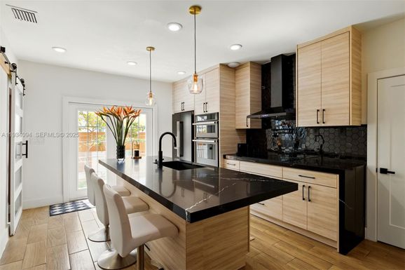 1363 Biarritz Dr, Miami Beach FL 33141