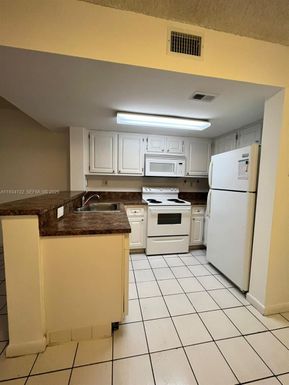 8660 NW 5th Ter # 107, Miami FL 33126