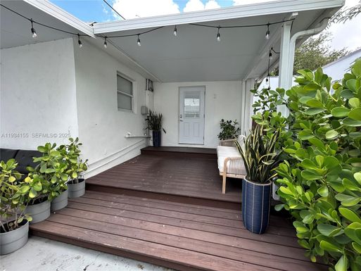 551 NW 41st St # 3, Miami FL 33127