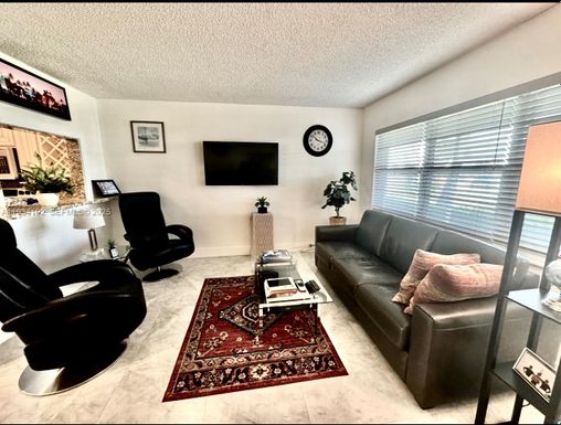 900 Atlantic Shores Blvd # 126, Hallandale Beach FL 33009
