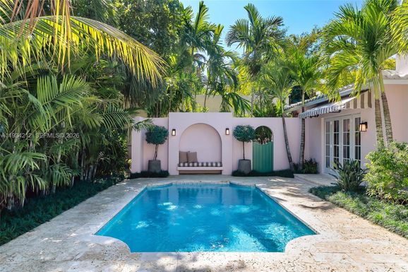 720 Madeira Ave, Coral Gables FL 33134