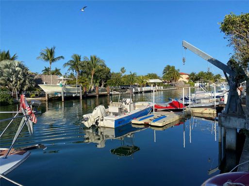 2185 NE 123rd St # 204, North Miami FL 33181