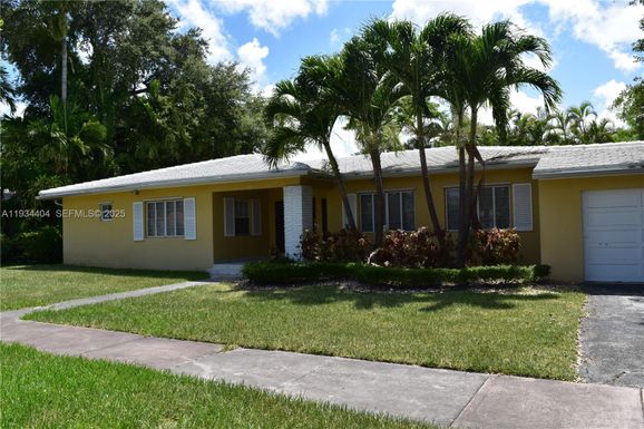 825 Cremona Ave, Coral Gables FL 33146