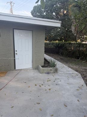 1021 NW 25th Way # 3, Fort Lauderdale FL 33311