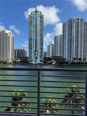 325 S Biscayne Blvd # 621, Miami FL 33131