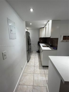 200 SE 15th Rd # 11I, Miami FL 33129