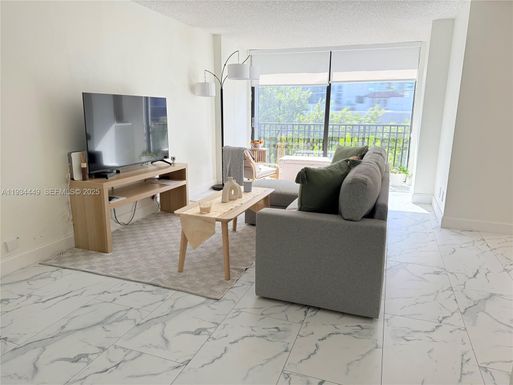 16909 N Bay Rd # 519, Sunny Isles Beach FL 33160