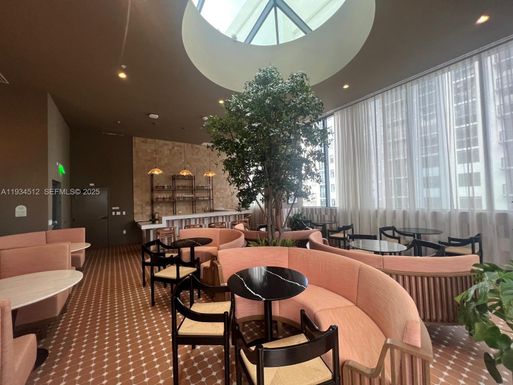 11 NE 6 ST # 2501, Miami FL 33132