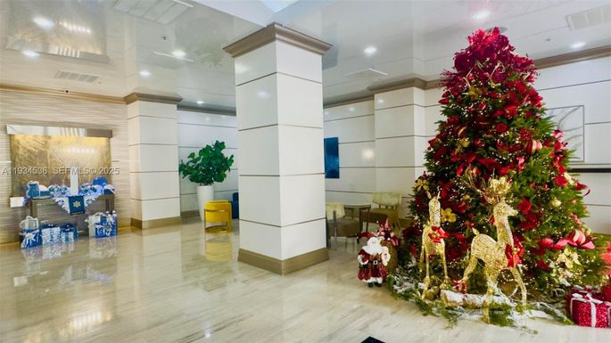 19390 Collins Ave # 816, Sunny Isles Beach FL 33160