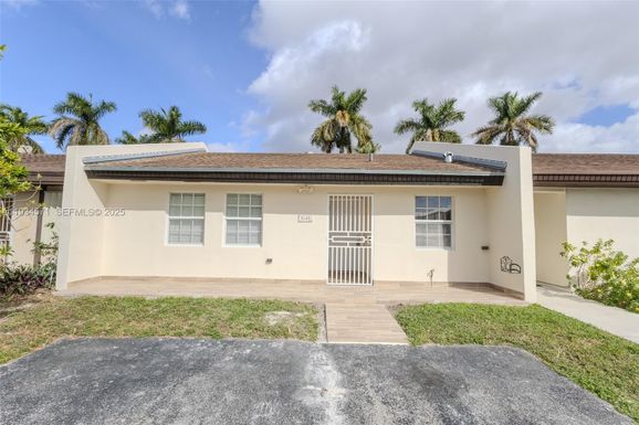 5145 SW 140th Pl, Miami FL 33175