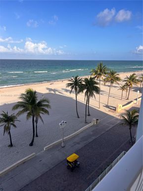 300 Oregon St # 506, Hollywood FL 33019