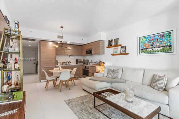 1300 S Miami Ave # 3008, Miami FL 33130