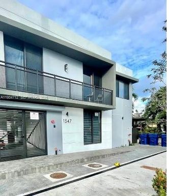 1547 NW 2nd St # 202, Miami FL 33125