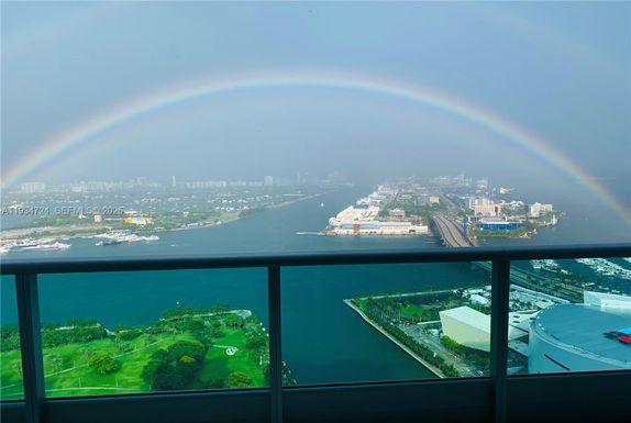 900 Biscayne Blvd # 4504, Miami FL 33132