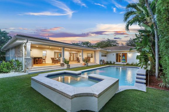 390 NE 103rd St, Miami Shores FL 33138