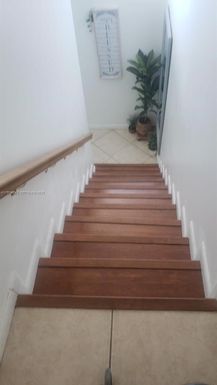 9980 NW 9th St Cir # 204, Miami FL 33172