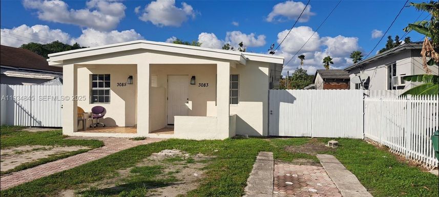 3083 NW 32nd St # 3083, Miami FL 33142