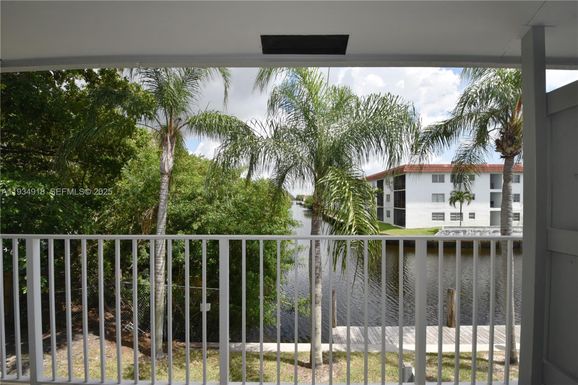 1401 NE 53rd St # 202, Fort Lauderdale FL 33334