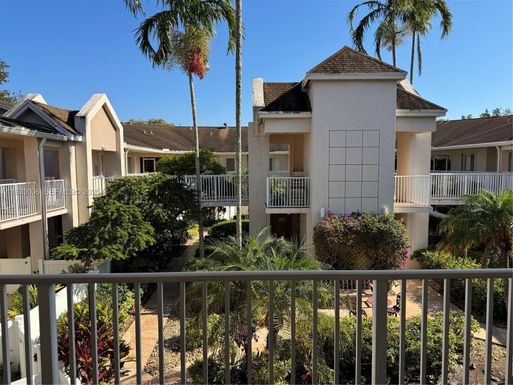 7557 Trent Dr # 213, Tamarac FL 33321