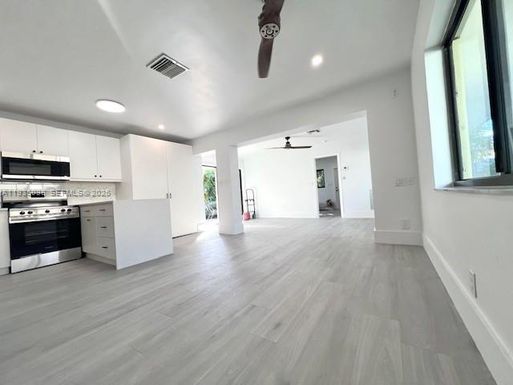 2645 SE 1st Ct # 4, Pompano Beach FL 33062