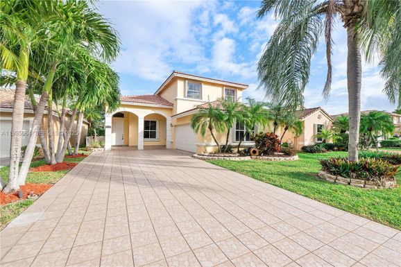 3482 Coco Lake Dr, Coconut Creek FL 33073