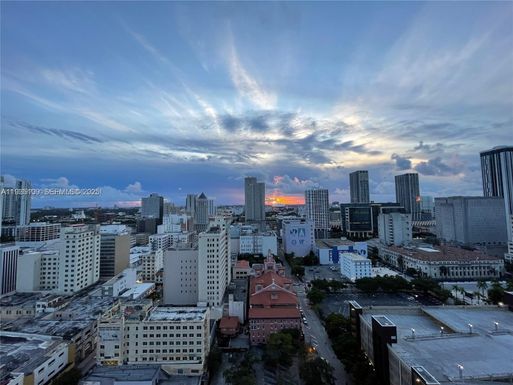 133 NE 2nd Ave # 811, Miami FL 33132