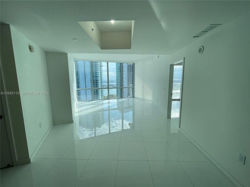 851 NE 1st Ave # 3103, Miami FL 33132