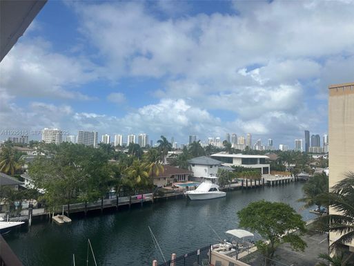 2903 N Miami Beach Blvd # 409, North Miami Beach FL 33160