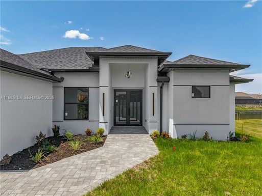 323 NE 19TH TERRACE, Cape Coral FL 33909