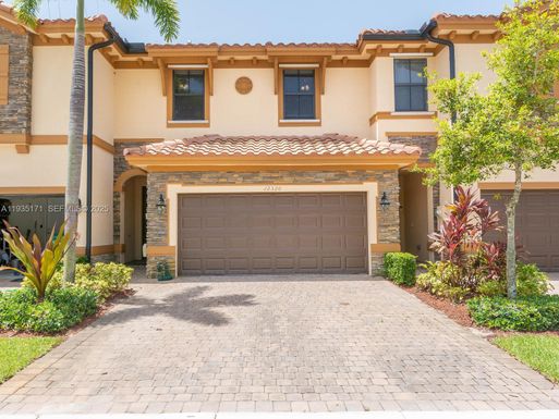 12320 S Village Cir # 12320, Davie FL 33325