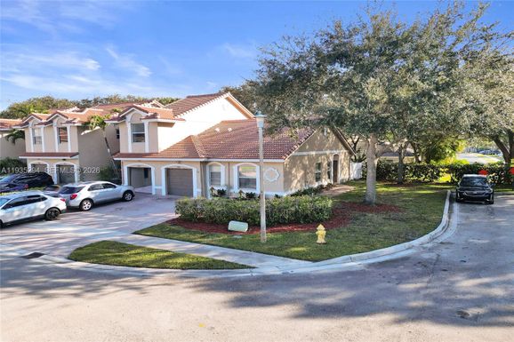 9088 NW 54th St # 9088, Sunrise FL 33351