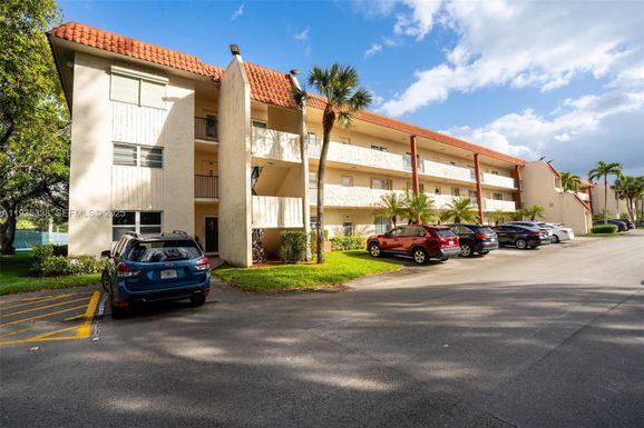 150 S Hollybrook Ter # 208, Pembroke Pines FL 33025