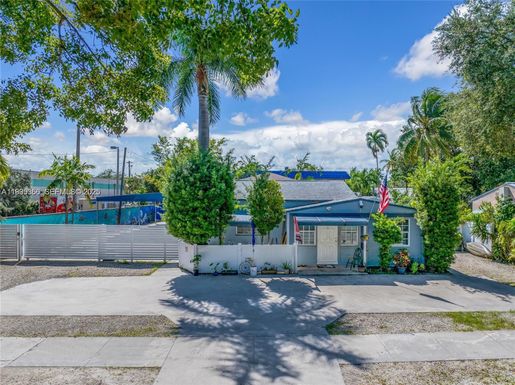 1812 Coolidge St, Hollywood FL 33020