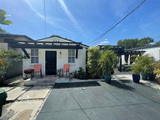 210 NE 110th # 210, Miami FL 33161