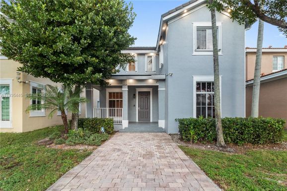 27049 SW 142nd Ave, Homestead FL 33032