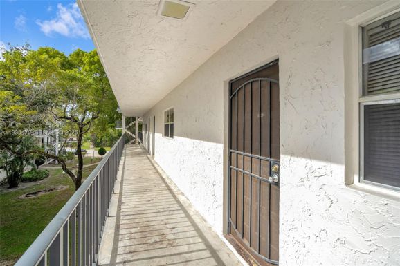 3360 Spanish Moss Ter # 304, Lauderhill FL 33319