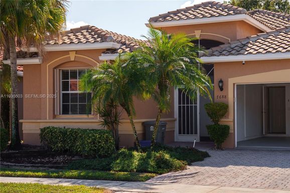 7688 Trapani Ln, Boynton Beach FL 33472