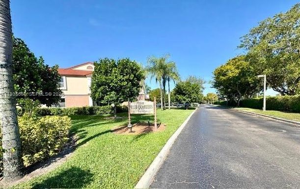 11216 SW 12th St # 104, Pembroke Pines FL 33025