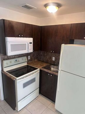 1770 SW 44th Ave # 3, Fort Lauderdale FL 33317