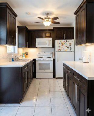 2230 Jackson St # 1W, Hollywood FL 33020