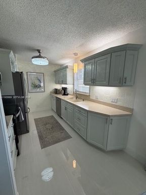17 Lake Vista Trl # 201, Port St. Lucie FL 34952