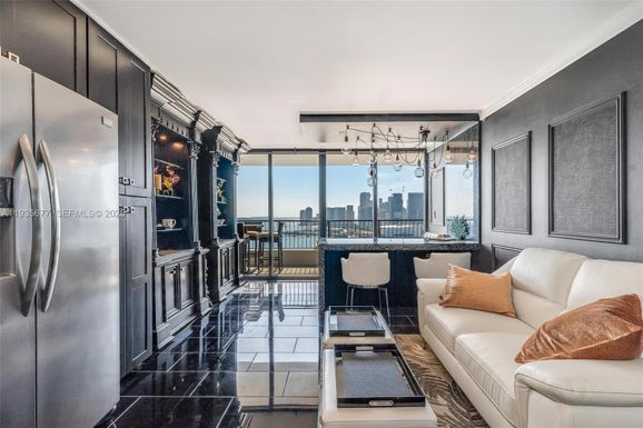 555 NE 15th St # 30H, Miami FL 33132