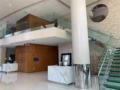 41 SE 5th St # 1517, Miami FL 33131