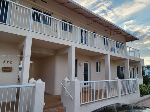 320 New York St # 1, Hollywood FL 33019