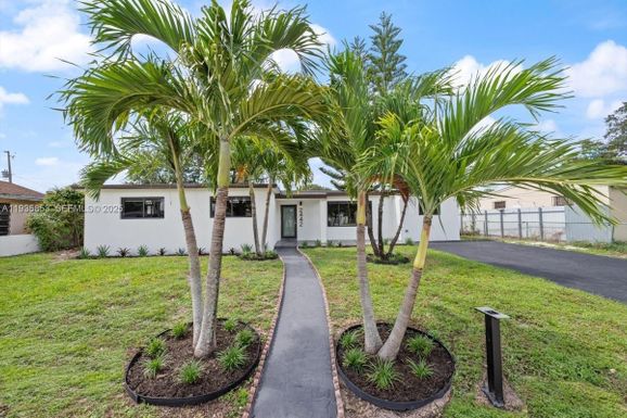 2442 NW 170th St # A, Miami Gardens FL 33056